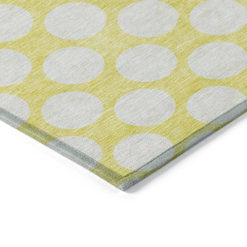 Machine Washable Indoor/ Outdoor Chantille Modern Dots Rug