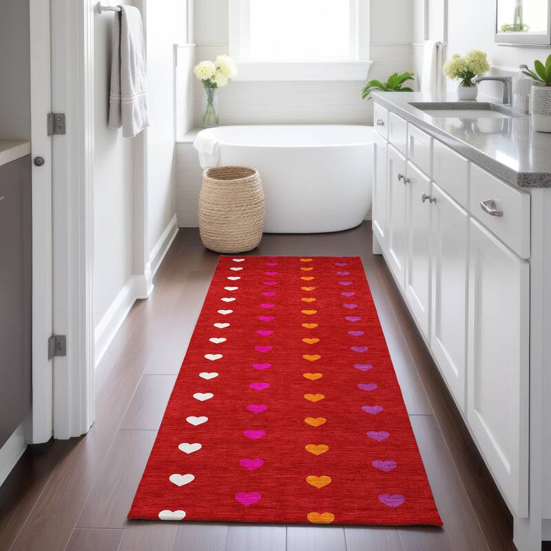Machine Washable Indoor/ Outdoor Modern Hearts Chantille Rug