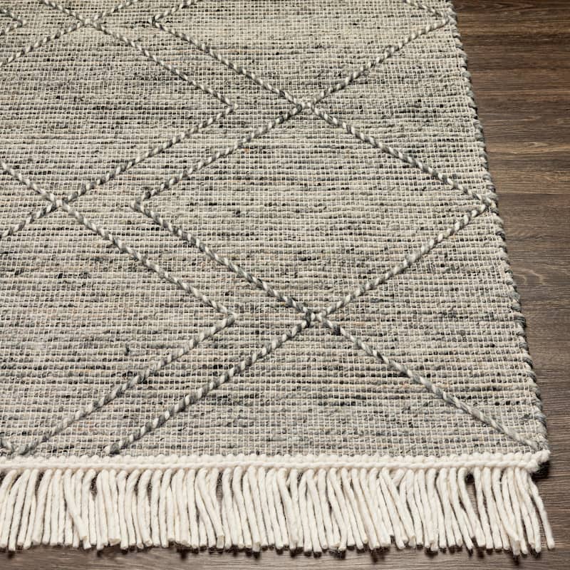Livabliss Paulu Cottage Diamond Area Rug