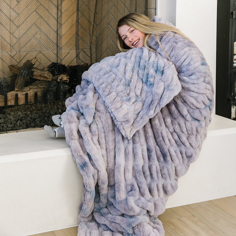 Minky Designs Luxuriously Soft Chic Minky Faux Fur Blankets