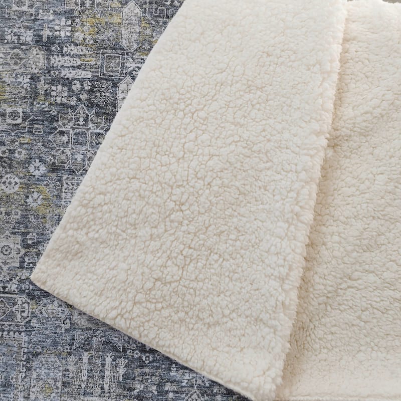 Premium Machine Washable Persian Panel Sherpa Throw Blanket