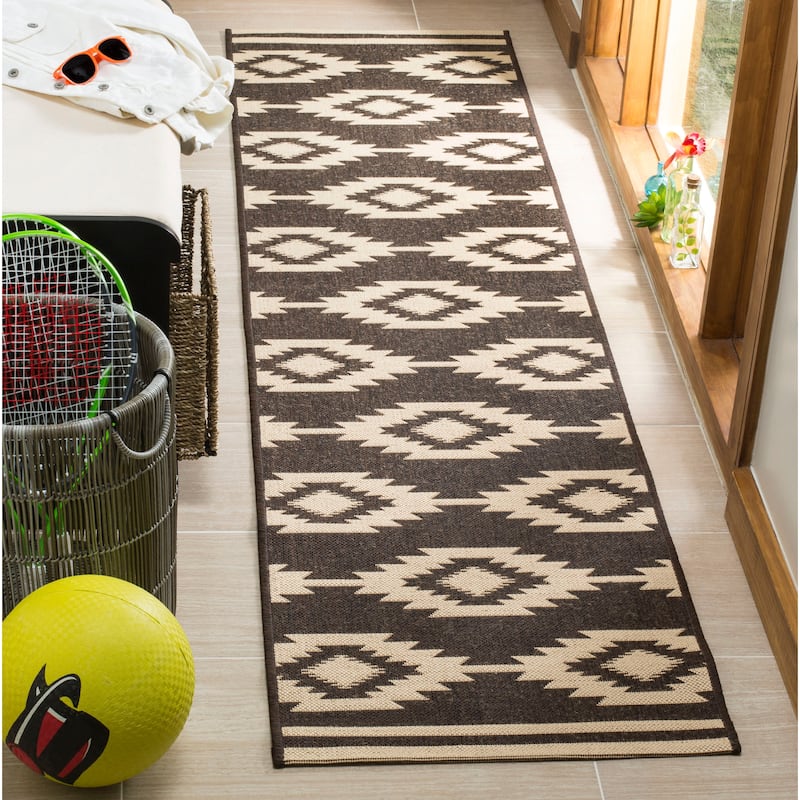 SAFAVIEH Linden Seda Indoor/ Outdoor Waterproof Patio Backyard Rug