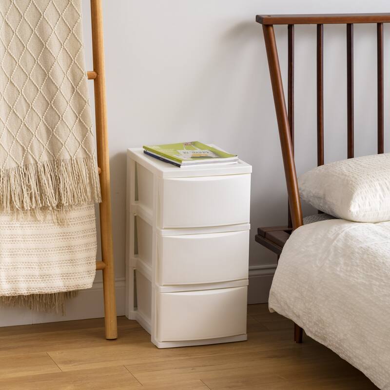 IRIS USA® Nesting Stacking Narrow Chest 15 Qt - White - Set of 2