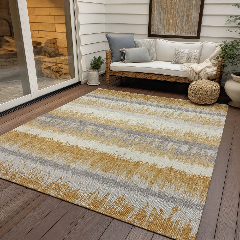 Machine Washable Indoor/ Outdoor Abstract Ombre Chantille Rug