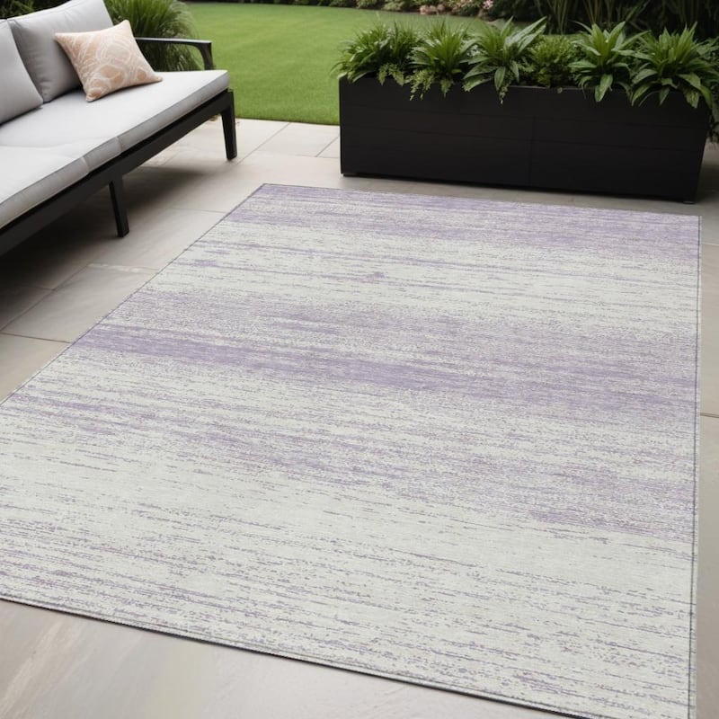 HomeRoots Striped Transitional Rectangle Outdoor Rug - 5' X 8'