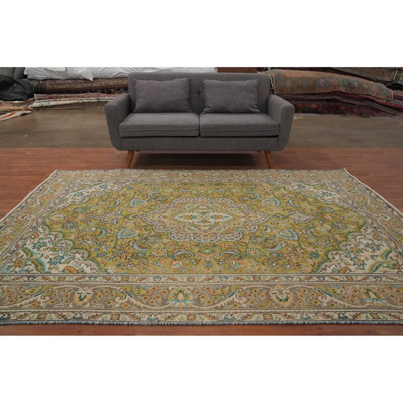 Hand Knotted Oriental 100% Wool Carpet Traditional Floral Green Tabriz Area Rug - 9' 0'' X 6' 3''