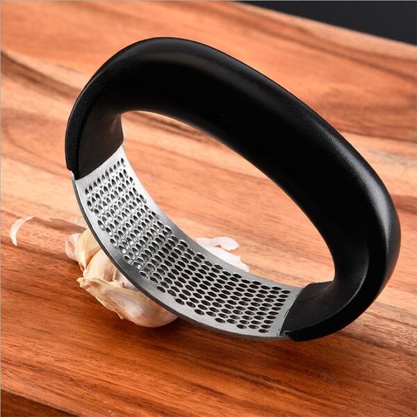 Stainless Steel Curved Garlic Press - Vegetable Chopper