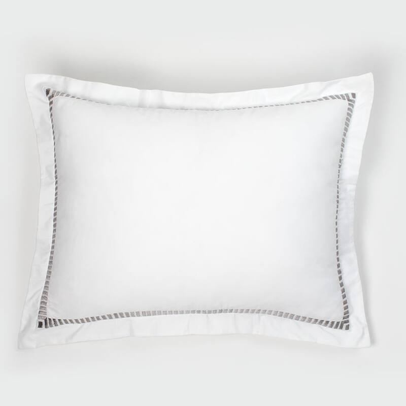 Savona Rayon Velvet, White/Grey, Sham - Grey - Standard