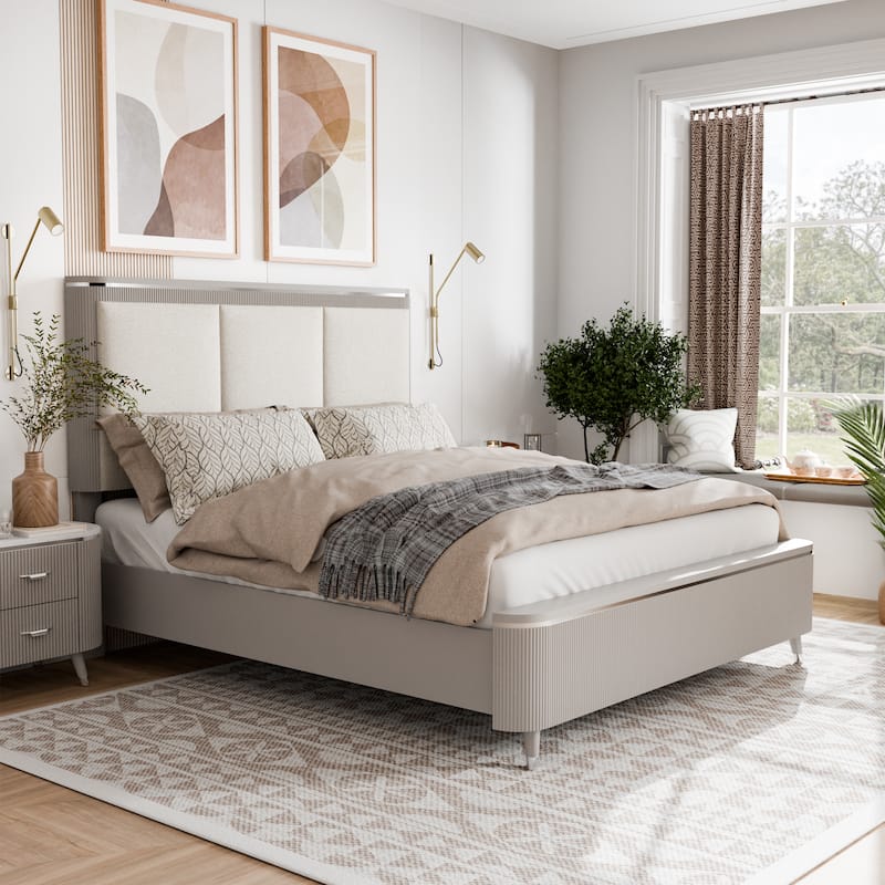Furniture of America Seraphine Modern 5-Piece Light Grey Panel Bedroom Set with Fluted Headboard