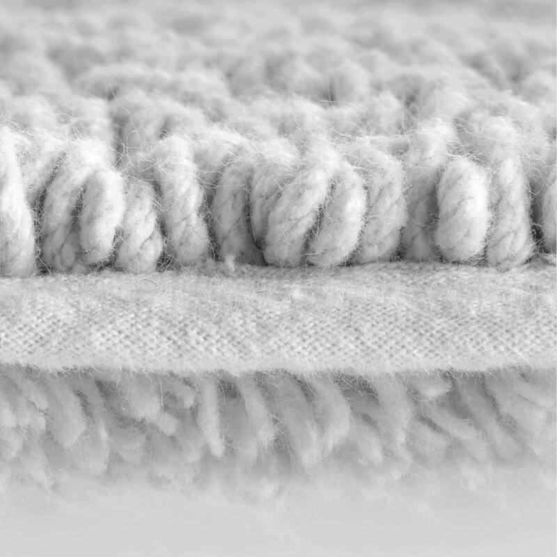 1 PCS 24x60"Tufted 3000 GSM Reversible Bath Rug Grey - 5' x 2'