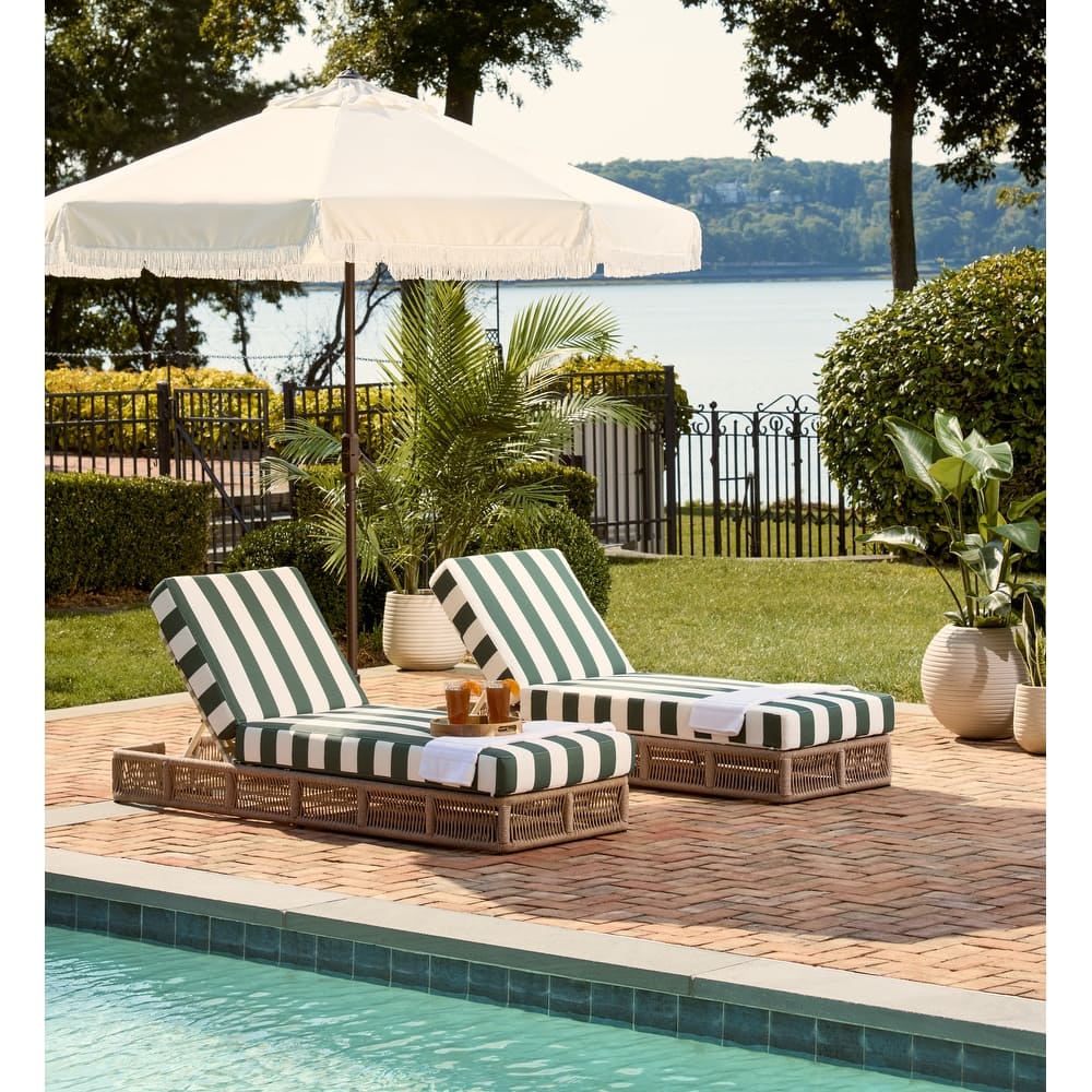 SAFAVIEH Outdoor Tinna Sun Lounger - 75"W x 25"D x 13"H