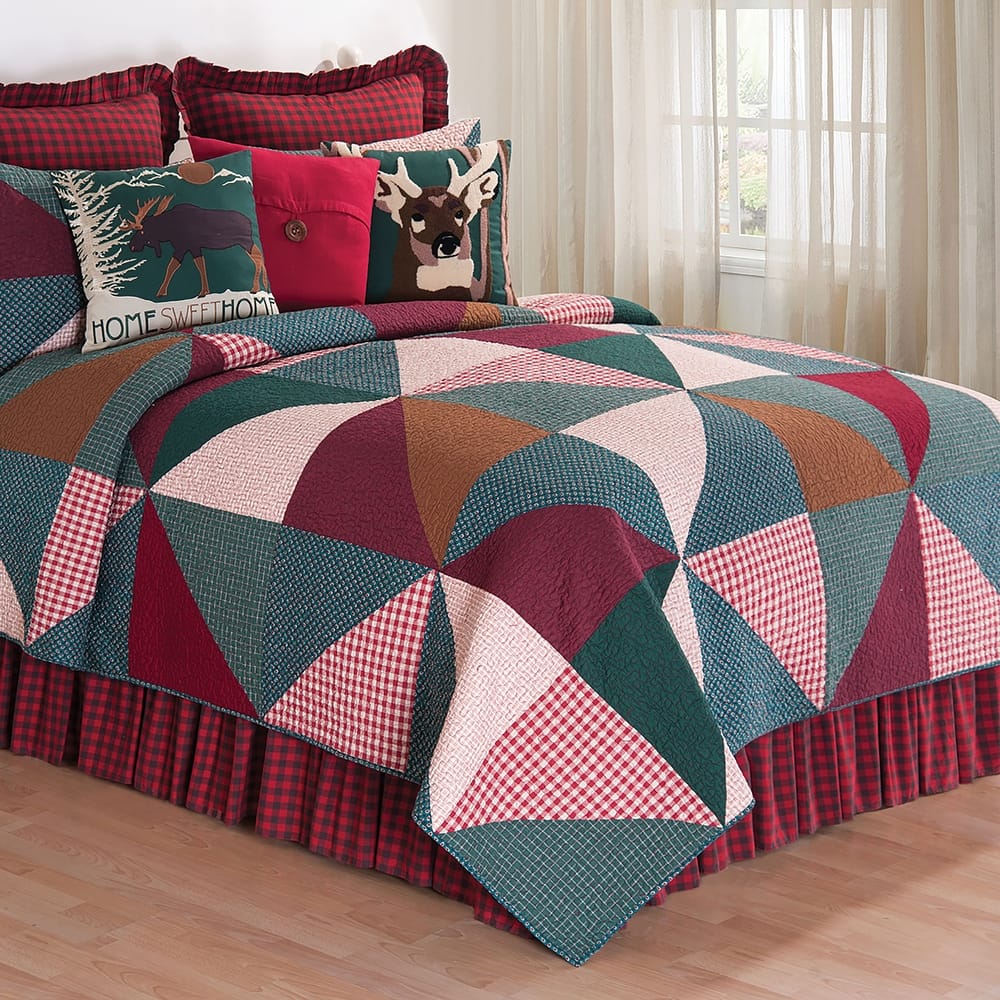 Shady Pines Cotton Quilt (Shams Not Included)
