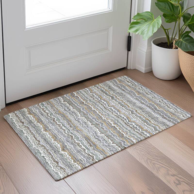 Machine Washable Indoor/ Outdoor Ziggy Stripe Chantille Rug