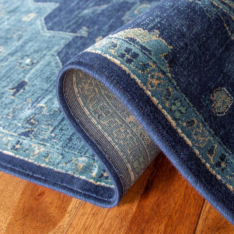SAFAVIEH Vintage Ilsefriede Oriental Viscose Rug