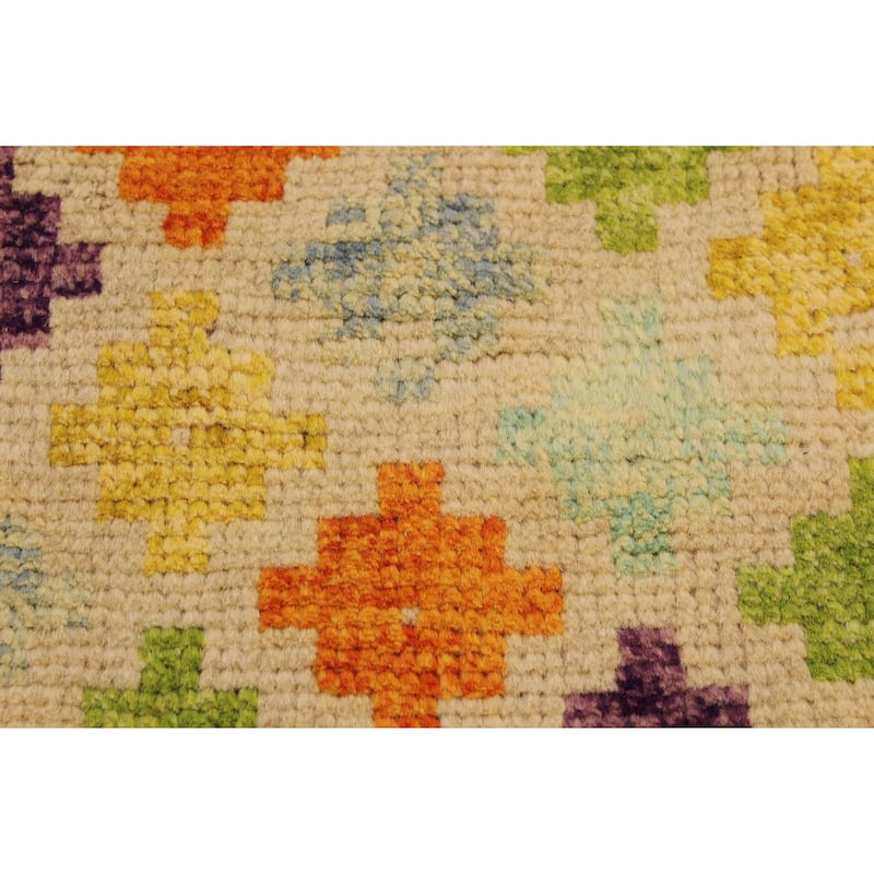 Shabby Chic Balochi Hurst Beige/Teal Hand Knotted Wool Rug - 5'0'' x 6'6''