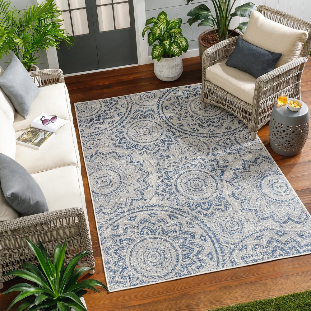 Livabliss Ravello Transitional Floral Indoor/ Outdoor Area Rug