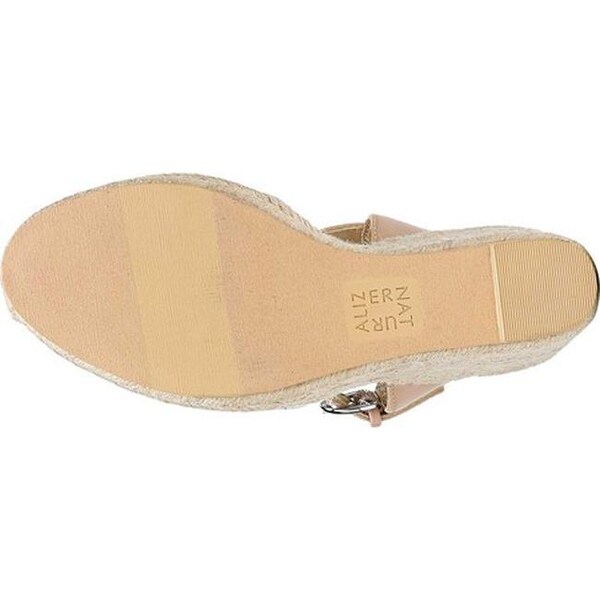 naturalizer daisy sandal