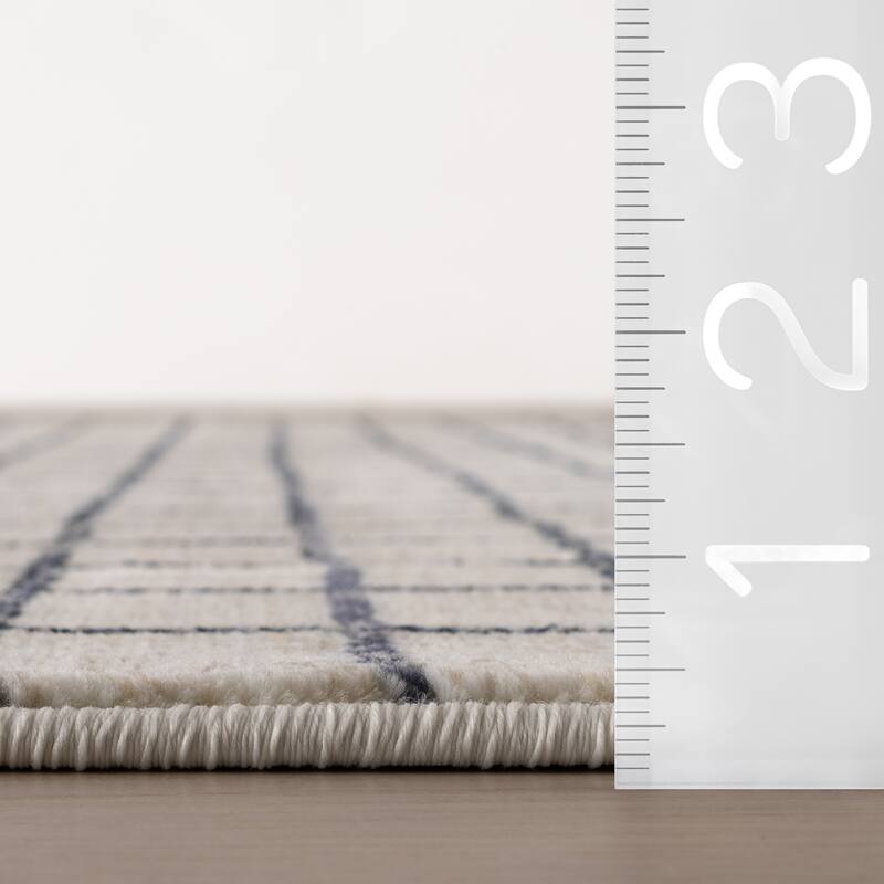 Nuloom Calethe Modern Checkered Area Rug