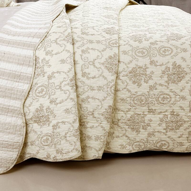 Gracewood Hollow Mekuli French Medallion 3-piece Quilt Bedding Set