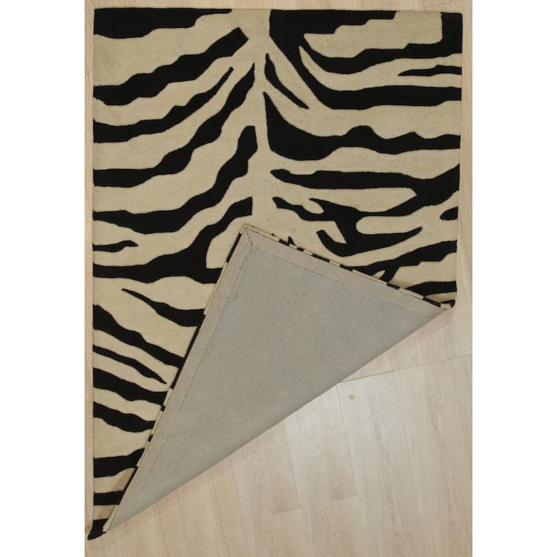 Hand-Tufted Wool Black Transitional Stripe Modern Tufted Rug - Modern Sophistication and Luxurious Comfort - 4' x 6'
