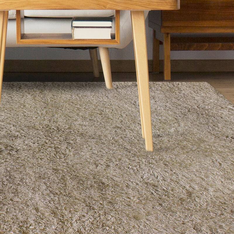 Superior Hand-tufted Plush Solid Shag Indoor Area Rug