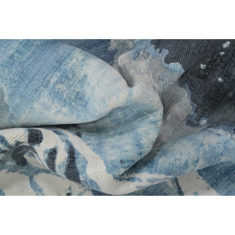 Hand Knotted Oriental Viscose Silk Carpet Modern Animal Pictorial Navy Blue & Blues Modern Area Rug - 7' 11'' X 5' 6''