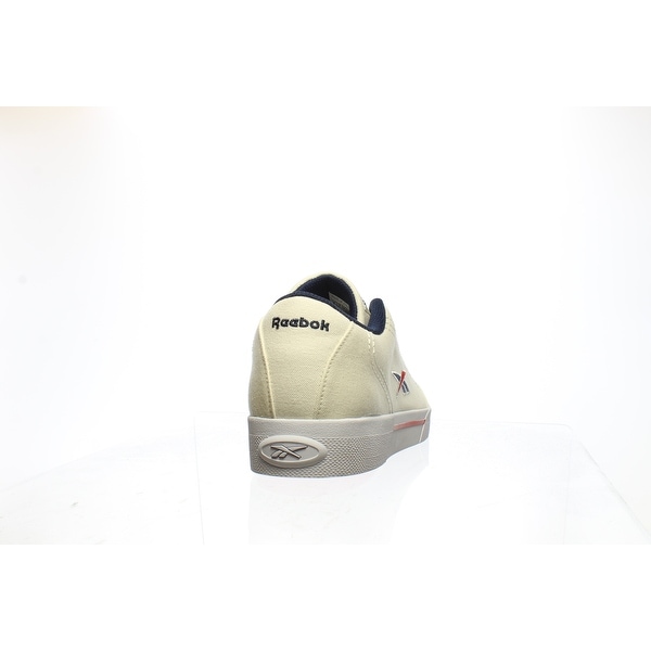 tennis shoes size 7