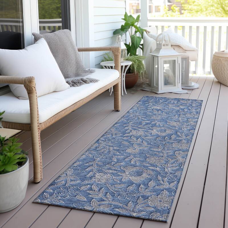Machine Washable Indoor/ Outdoor Chantille Floral Rug - Denim - 2'3" x 7'6"
