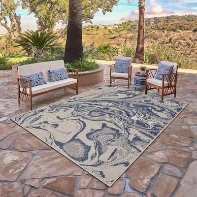 Sevita Abstract Oasis Indoor Outdoor Rug