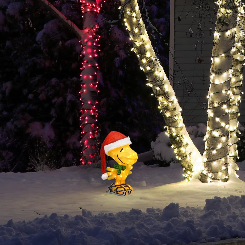 20" Peanuts LED 3D Pre-lit Yard Décor Skating Woodstock