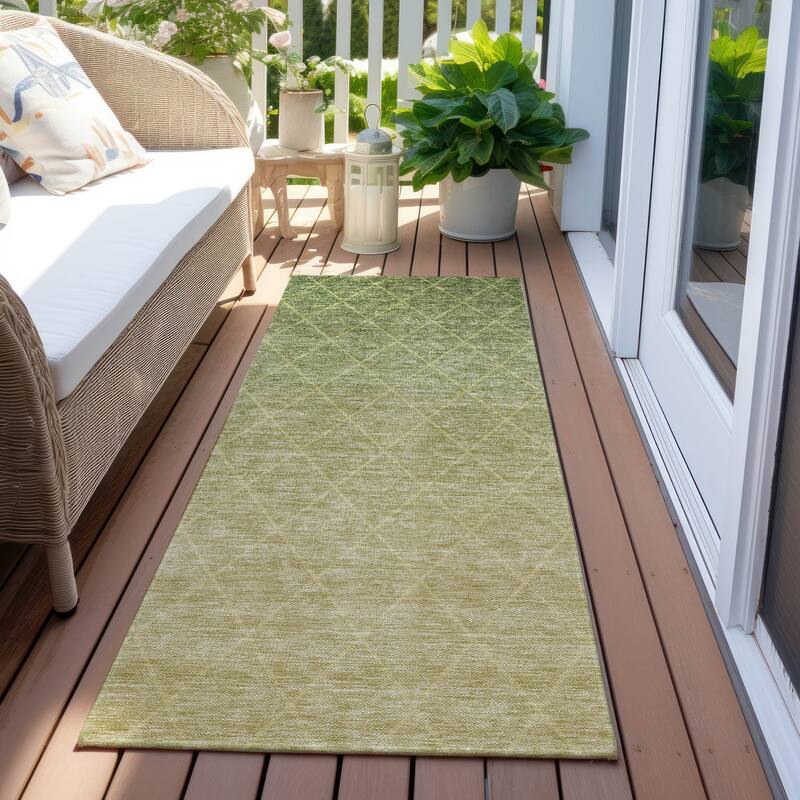 Machine Washable Indoor/ Outdoor Ombre Trellis Chantille Rug