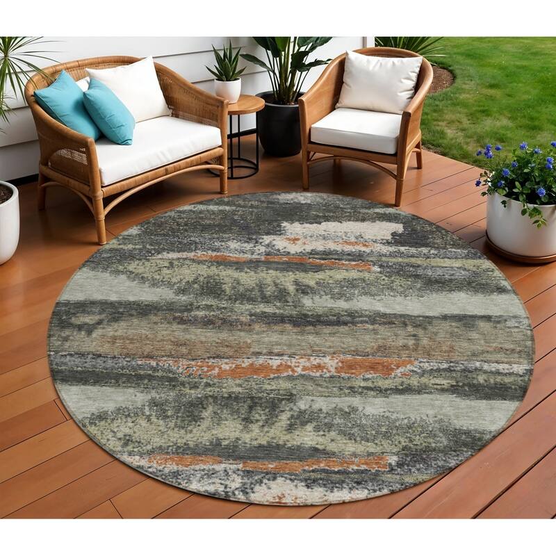 HomeRoots Abstract Transitional Rectangle Outdoor Rug - 8' Round
