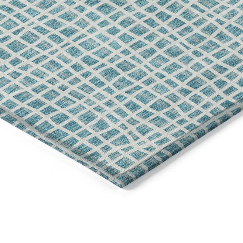 HomeRoots Striped Transitional Rectangle Outdoor Rug