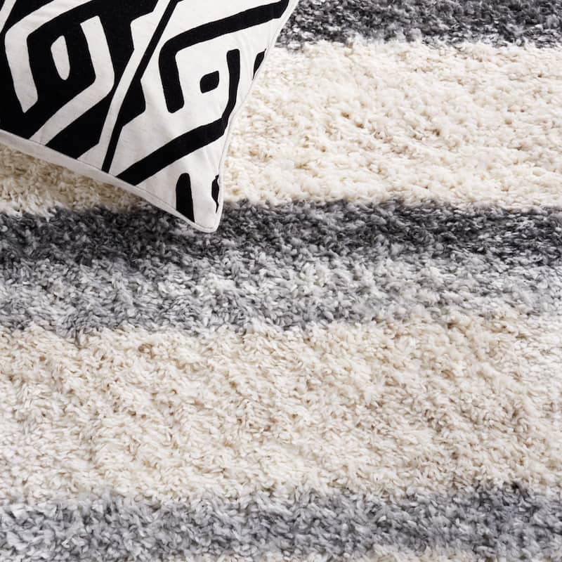 SAFAVIEH Fontana Shag Mariosa Modern Stripe 2-inch Thick Rug