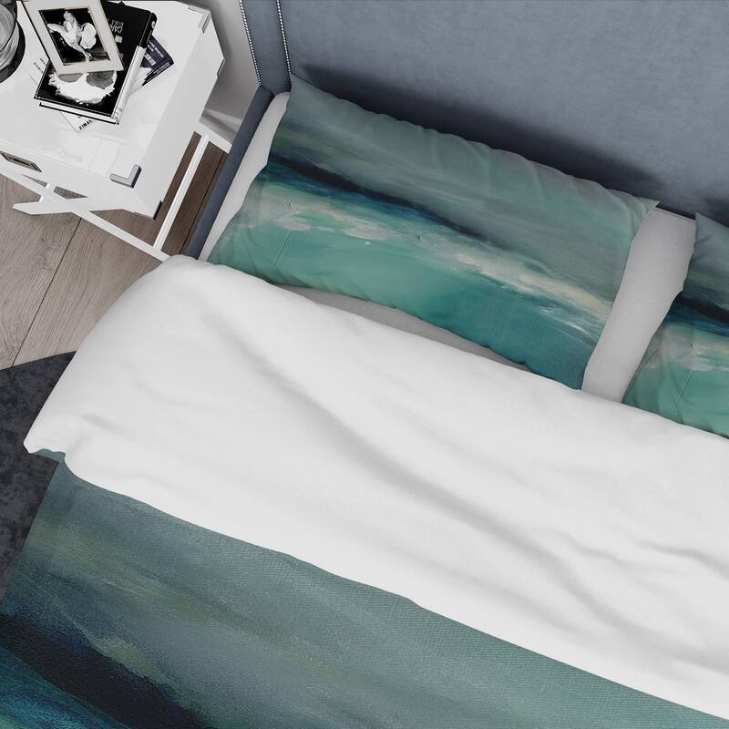 Designart 'Braking Waves' Coastal Duvet Cover Set