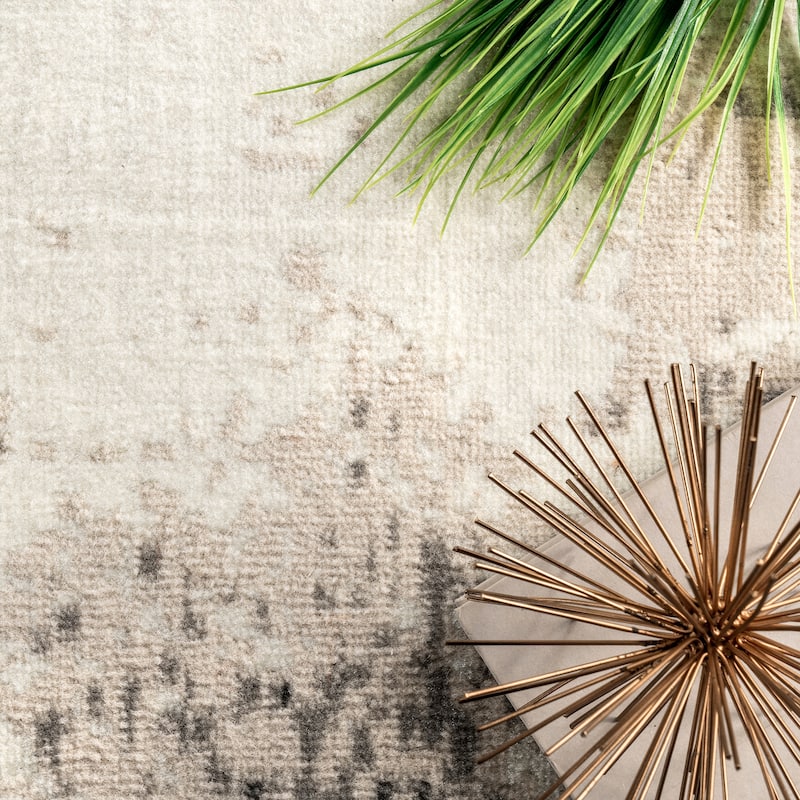 Nuloom Mai Abstract Modern Area Rug