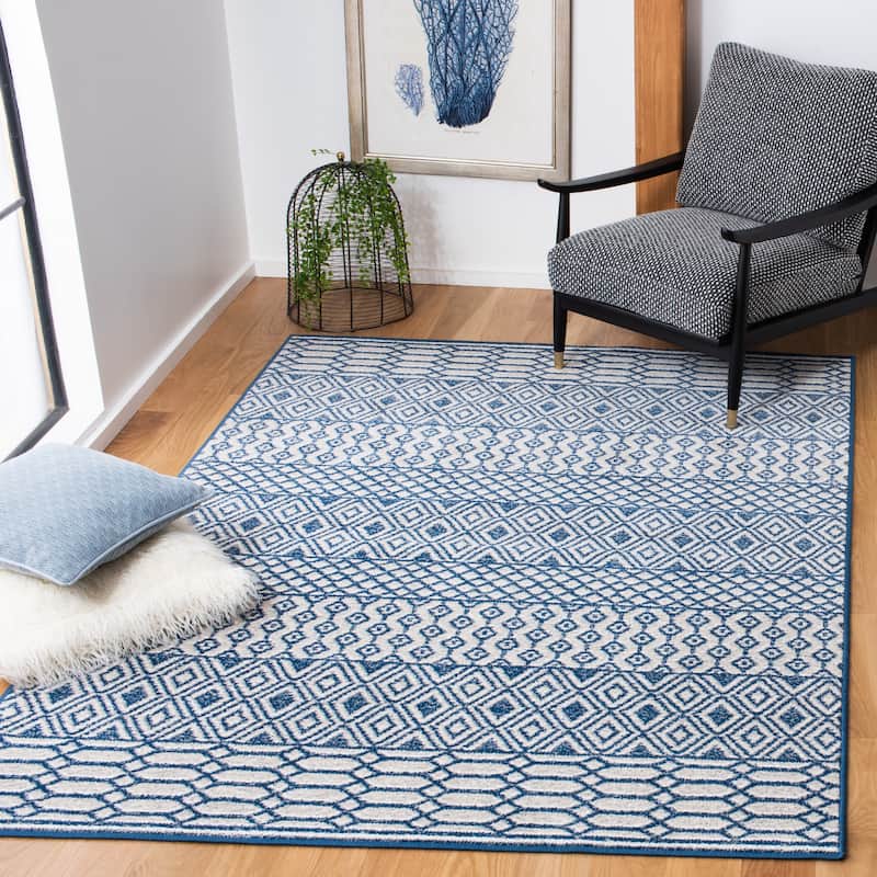 SAFAVIEH Belmont Zyhra Kreszenz Boho Rug - 4'5" x 6'5" - Navy/Grey