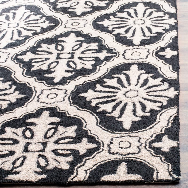 SAFAVIEH Handmade Easy Care Loriann Oriental Rug