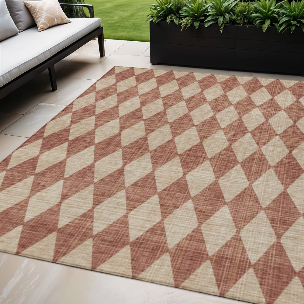 HomeRoots Geometric Transitional Rectangle Outdoor Rug