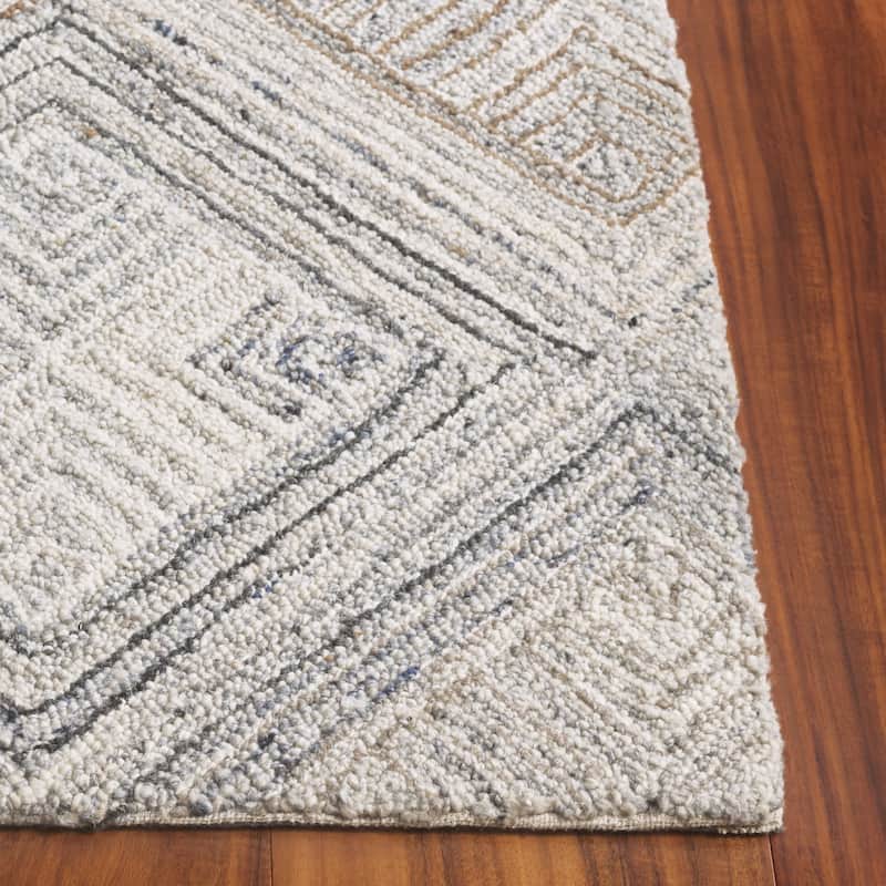 SAFAVIEH Handmade Micro-Loop Marinela Geometric Wool Rug