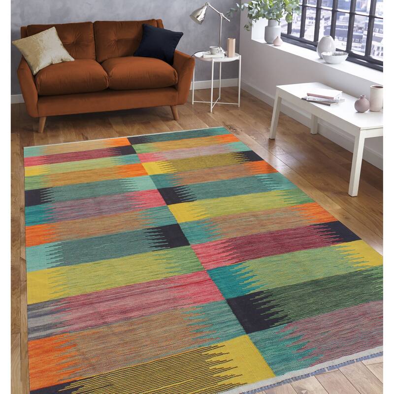 Modern Flatweave Anastaci Red/Gold Rug - 5'7" x 7'10"
