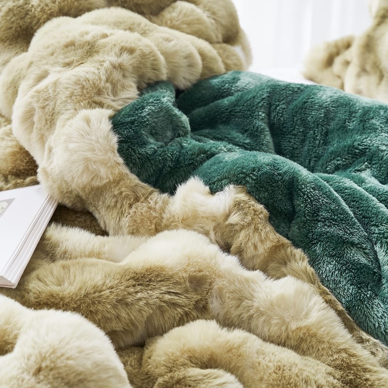 Snowball® Chunky Bunny - Coma Inducer® Oversized Comforter Set - Multi Moss Stone