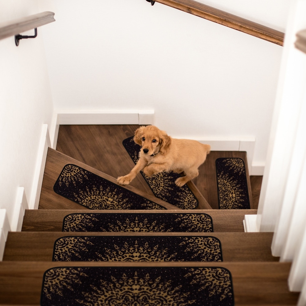https://ak1.ostkcdn.com/images/products/is/images/direct/77dc7bc3ab4d660378a3ee1a7183d3aed430eab1/Beverly-Rug-Indoor-Non-Slip-Carpet-Stair-Treads-Medallion-Black.jpg