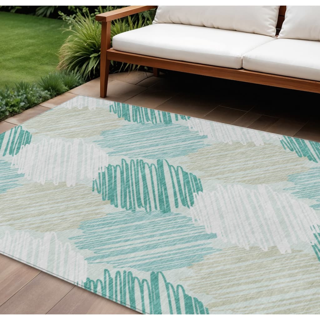 HomeRoots Geometric Transitional Rectangle Outdoor Rug