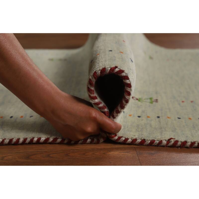 Hand Knotted Oriental 100% Wool Carpet Tribal Tribal Beige & Ivories Gabbeh Area Rug - 4' 11'' X 2' 10''