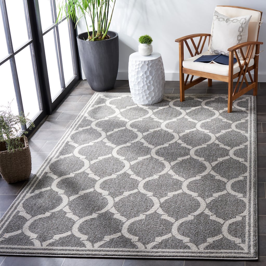 SAFAVIEH Amherst Huynh Modern Rug - 8' x 10'