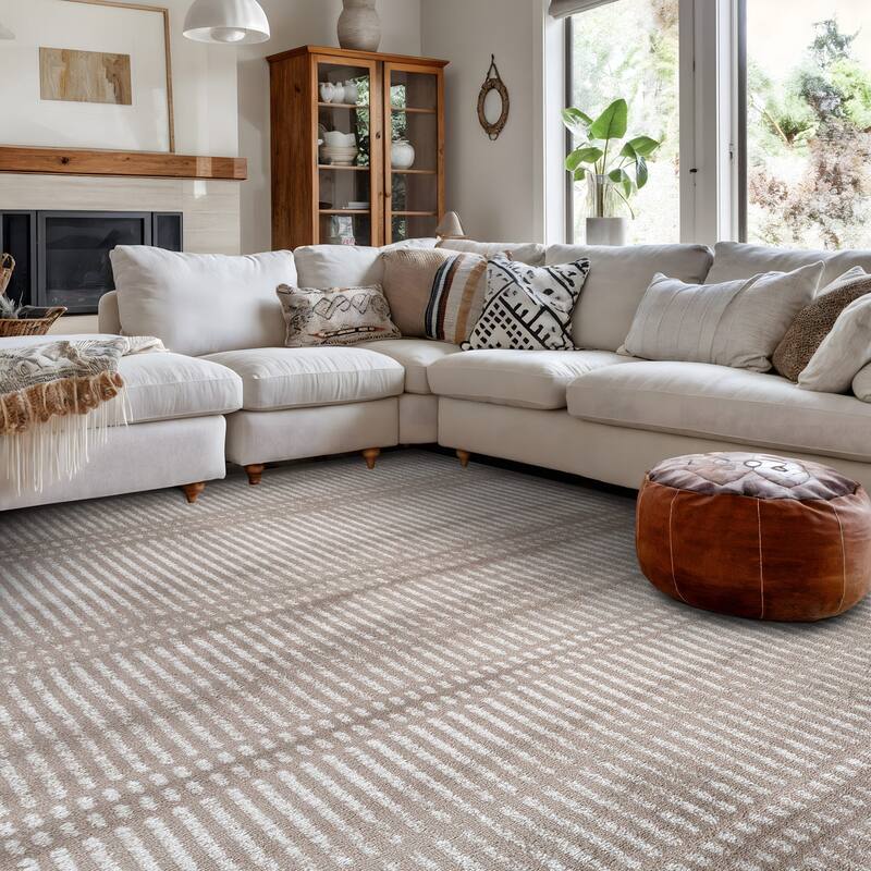 Contemporary Minimalistic Stripe LInes Area Rug - 5' x 7' - Beige