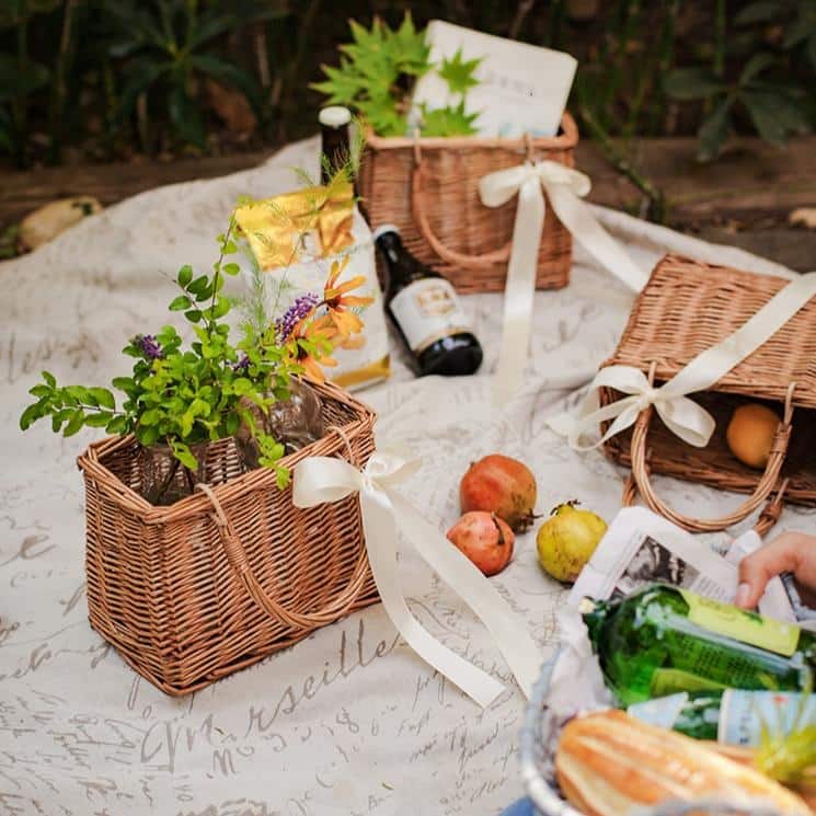 RusticReach Willow Carry Basket Bag