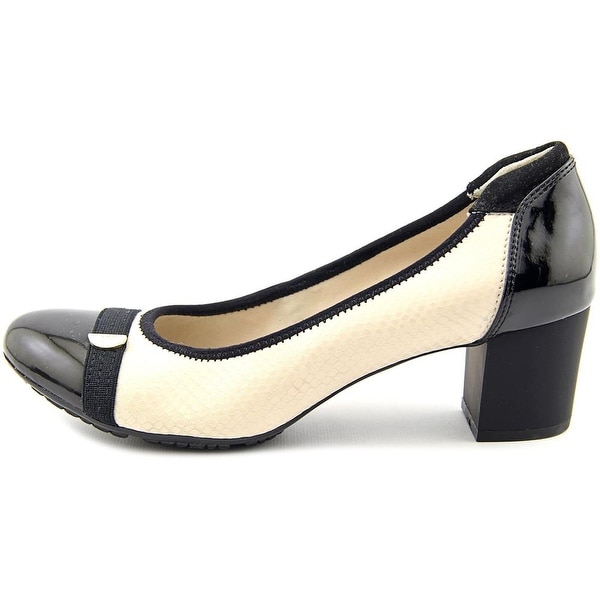 anne klein gerwyn pump