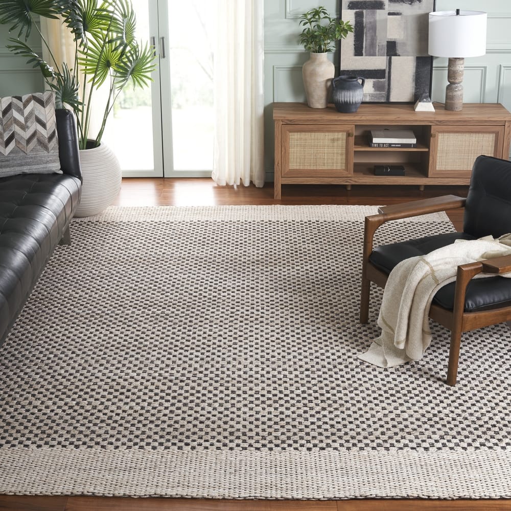 SAFAVIEH Hand-Woven Natural Fiber Maribel Casual Jute Rug